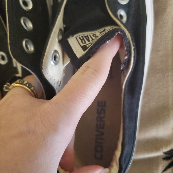 Converse - Picture 3 of 7